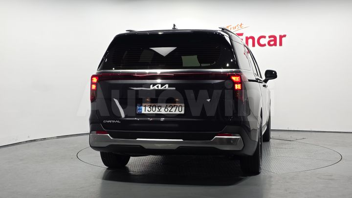 Kia Carnival 2024 — 4