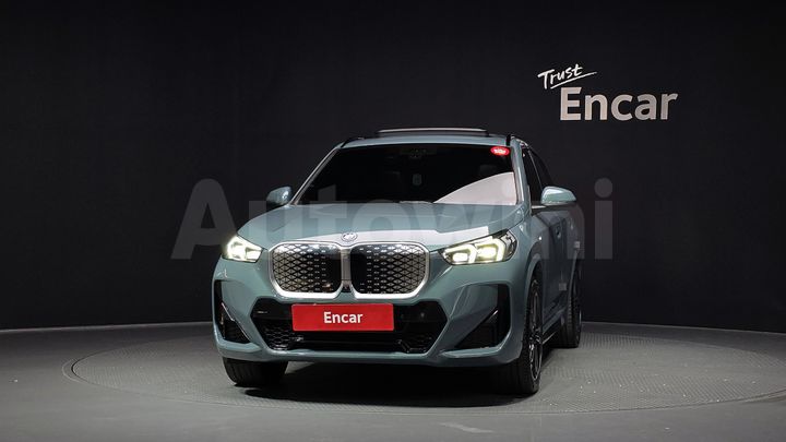 BMW iX1 2025 — 3