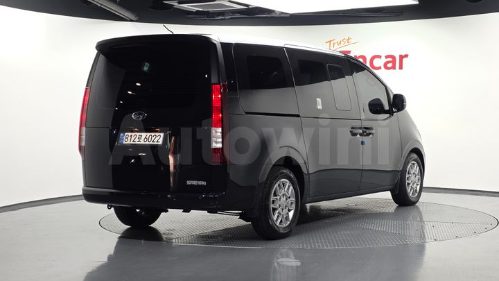 Hyundai Staria 2022 — 2
