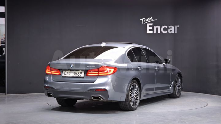BMW 5 Series 2018 — 2