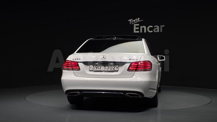 Mercedes Benz E Class 2014 — 4
