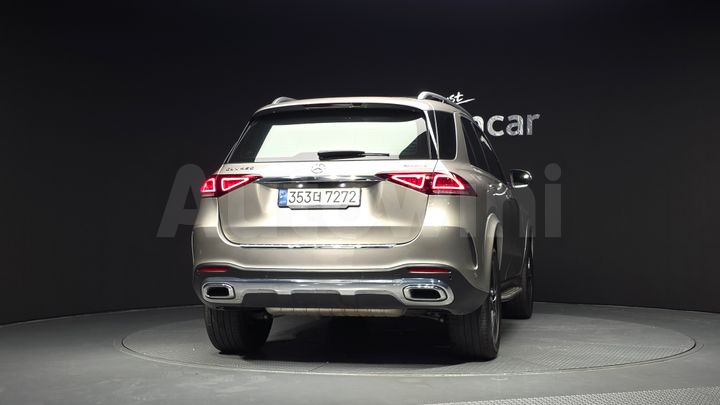 Mercedes Benz GLE Class 2021 — 4