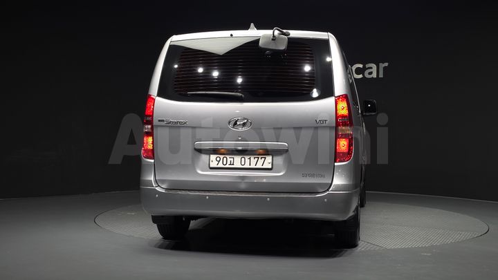 Hyundai Starex 2019 — 4