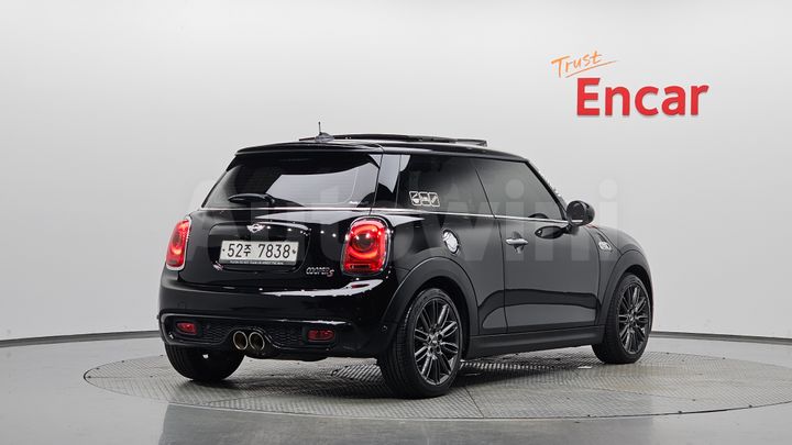 Mini Cooper 2017 — 2