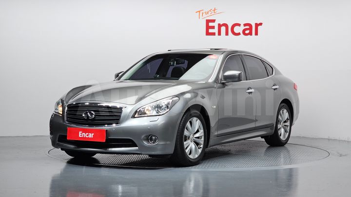 Infiniti M 2011 — 2