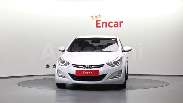 Hyundai Avante 2016 — 3