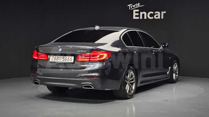 BMW 5 Series 2020 — 2