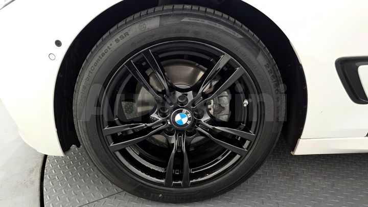 BMW 3 Series 2020 — 5