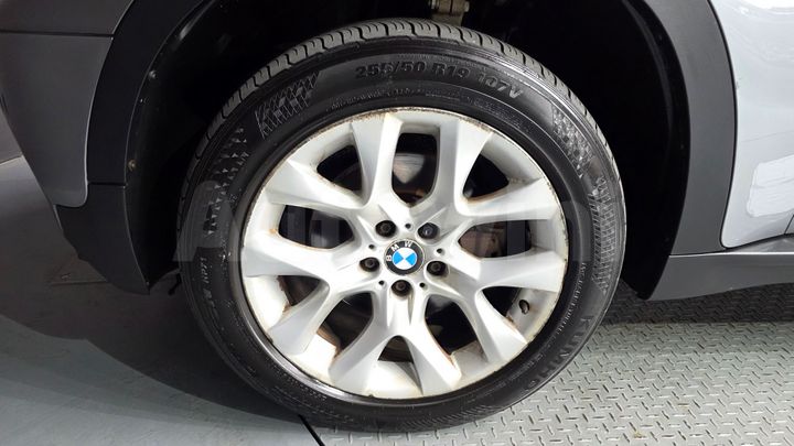 BMW X5 2012 — 5