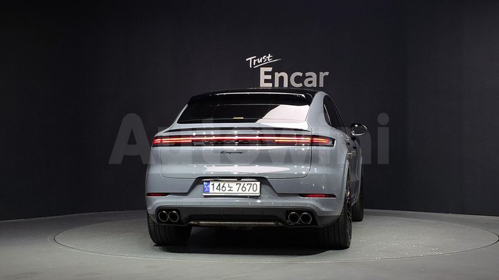 Porsche Cayenne 2024 — 4