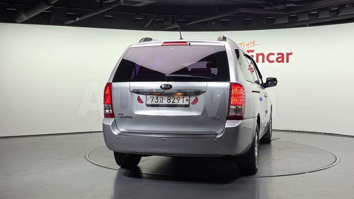 Kia Carnival 2014 — 4