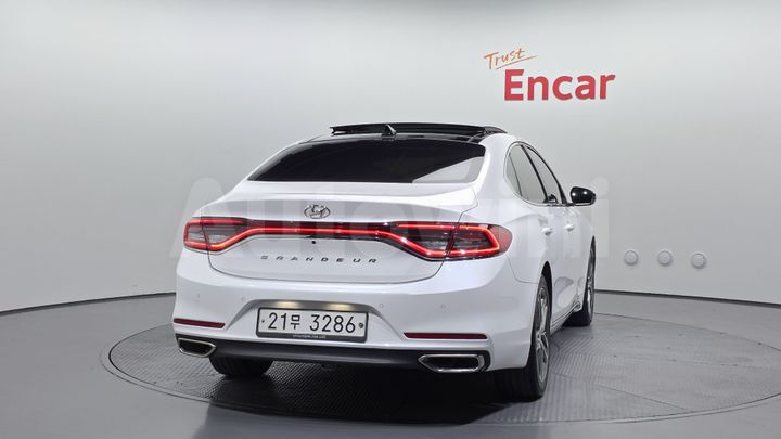 Hyundai Grandeur 2018 — 4