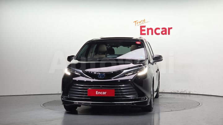 Toyota Sienna 2021 — 3
