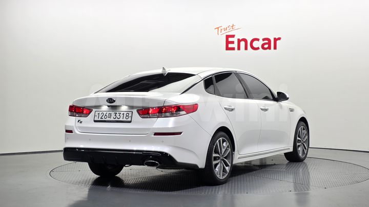 Kia K5 2019 — 2