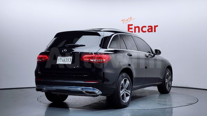 Mercedes-Benz GLC Class 2019 — 2