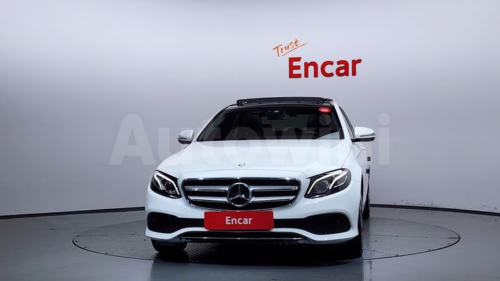 Mercedes-Benz E Class 2017 — 3