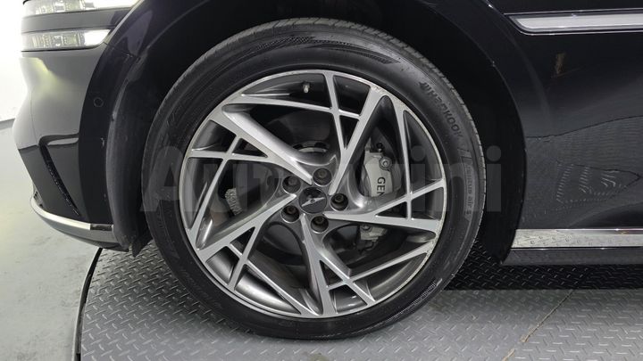 Genesis G90 2022 — 4