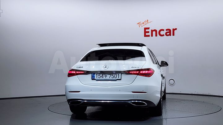 Mercedes-Benz C Class 2024 — 4