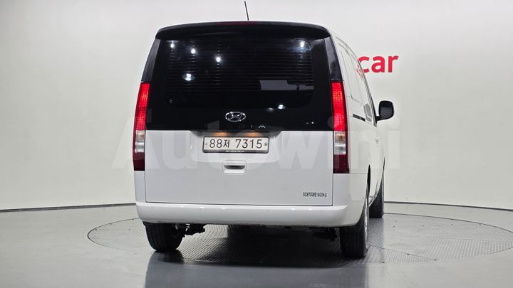 Hyundai Staria 2022 — 4