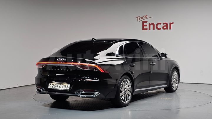 Hyundai Grandeur 2021 — 2