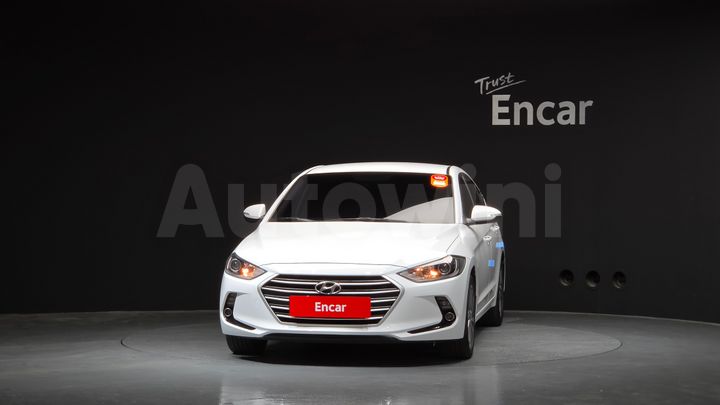Hyundai Avante 2018 — 3