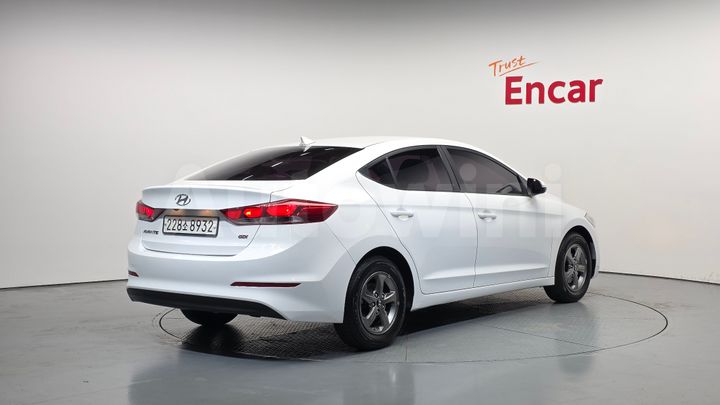 Hyundai Avante 2016 — 2