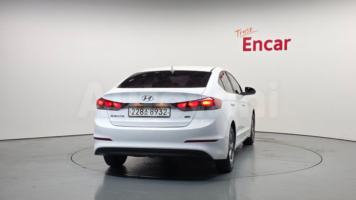 Hyundai Avante 2016 — 4