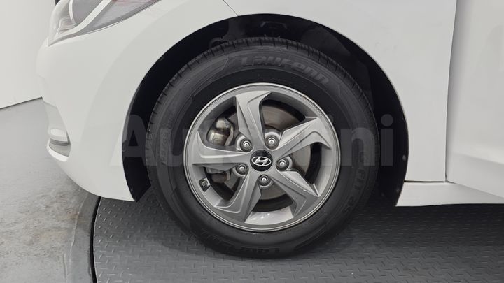 Hyundai Avante 2016 — 5