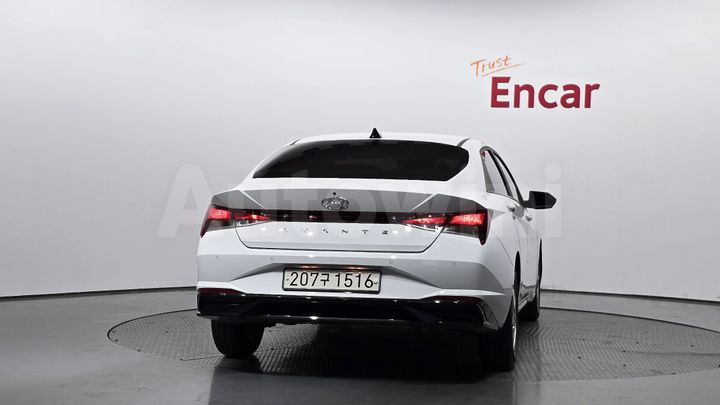 Hyundai Avante 2023 — 4