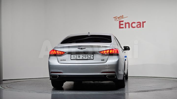 Hyundai Genesis 2016 — 4