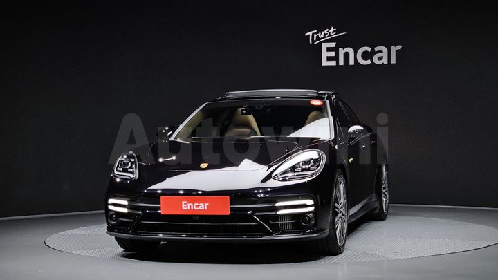 Porsche Panamera 2023 — 3