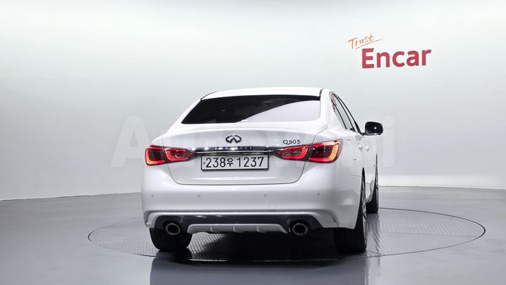 Infiniti Q 2020 — 4