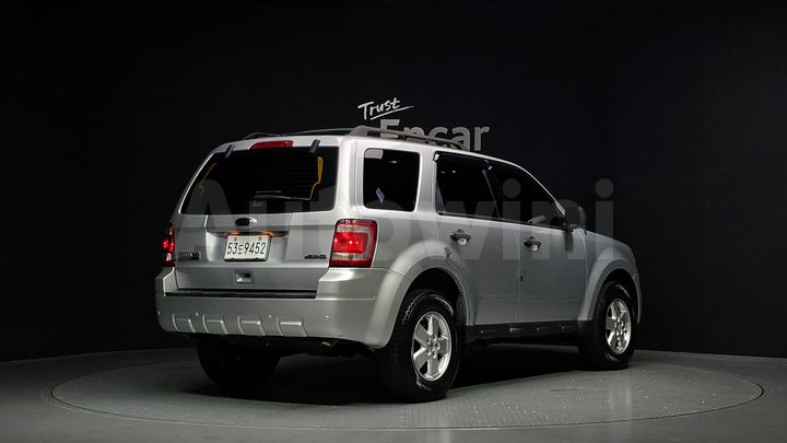 Ford Escape 2011 — 2