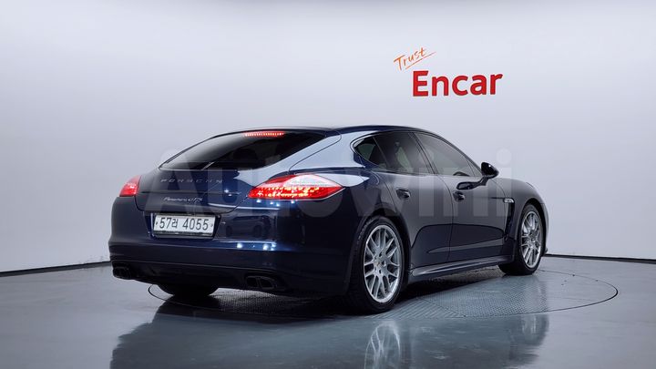 Porsche Panamera 2013 — 2