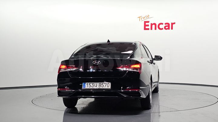 Hyundai Avante 2021 — 4