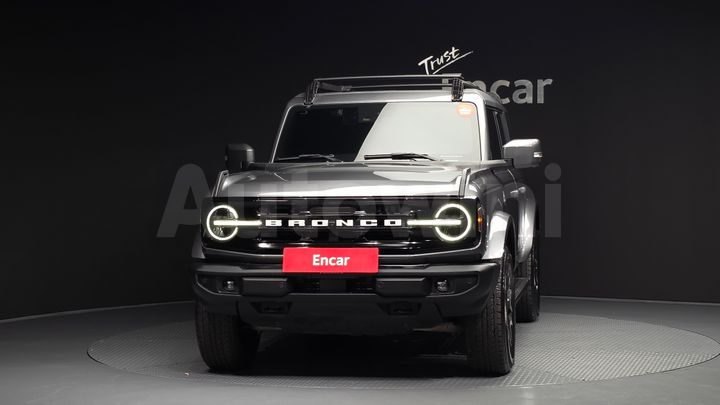 Ford Bronco 2023 — 3