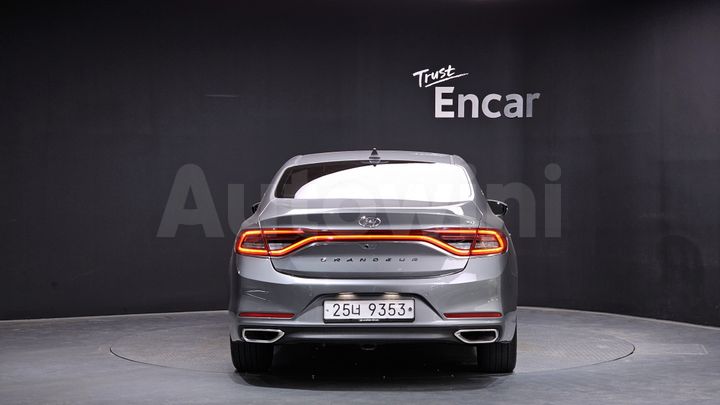 Hyundai Grandeur 2018 — 4
