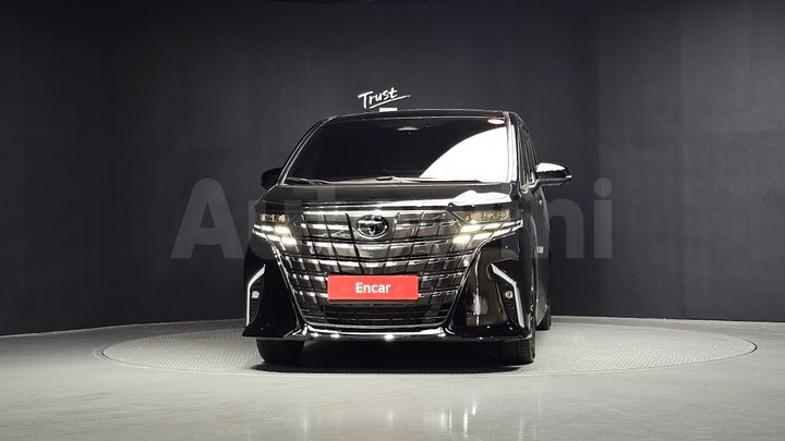 Toyota Alphard 2024 — 3