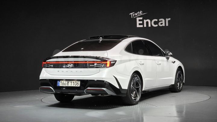 Hyundai Sonata 2024 — 2