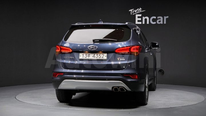 Hyundai SantaFe 2016 — 4