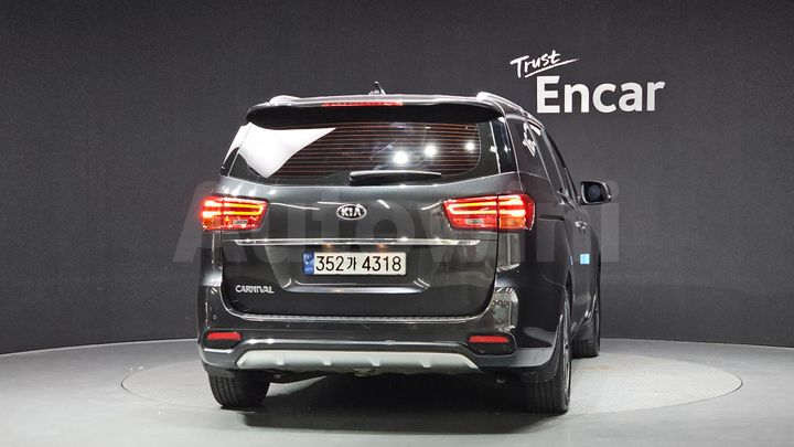 Kia Carnival 2019 — 4
