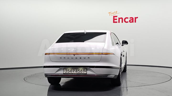 Hyundai Grandeur 2023 — 3