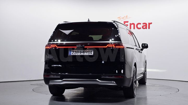 Kia Carnival 2022 — 4