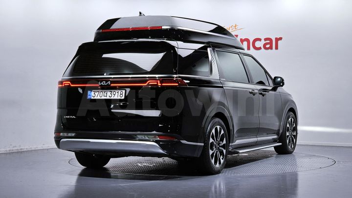 Kia Carnival 2023 — 2