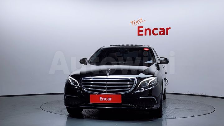 Mercedes Benz E Class 2018 — 3