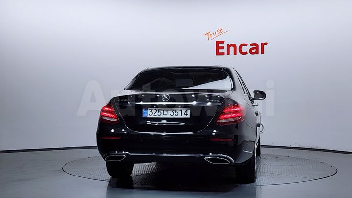 Mercedes Benz E Class 2018 — 4