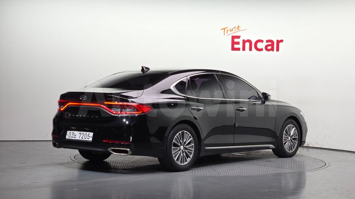 Hyundai Grandeur 2018 — 2