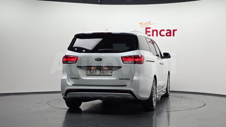Kia Carnival 2017 — 4