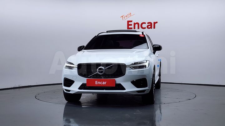 Volvo XC60 2021 — 3