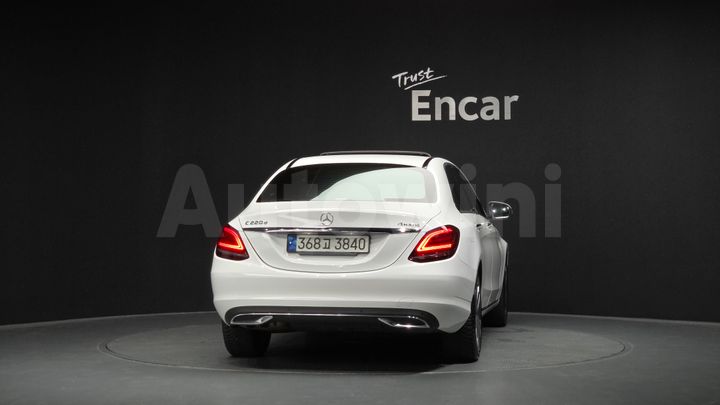 Mercedes-Benz C Class 2021 — 3
